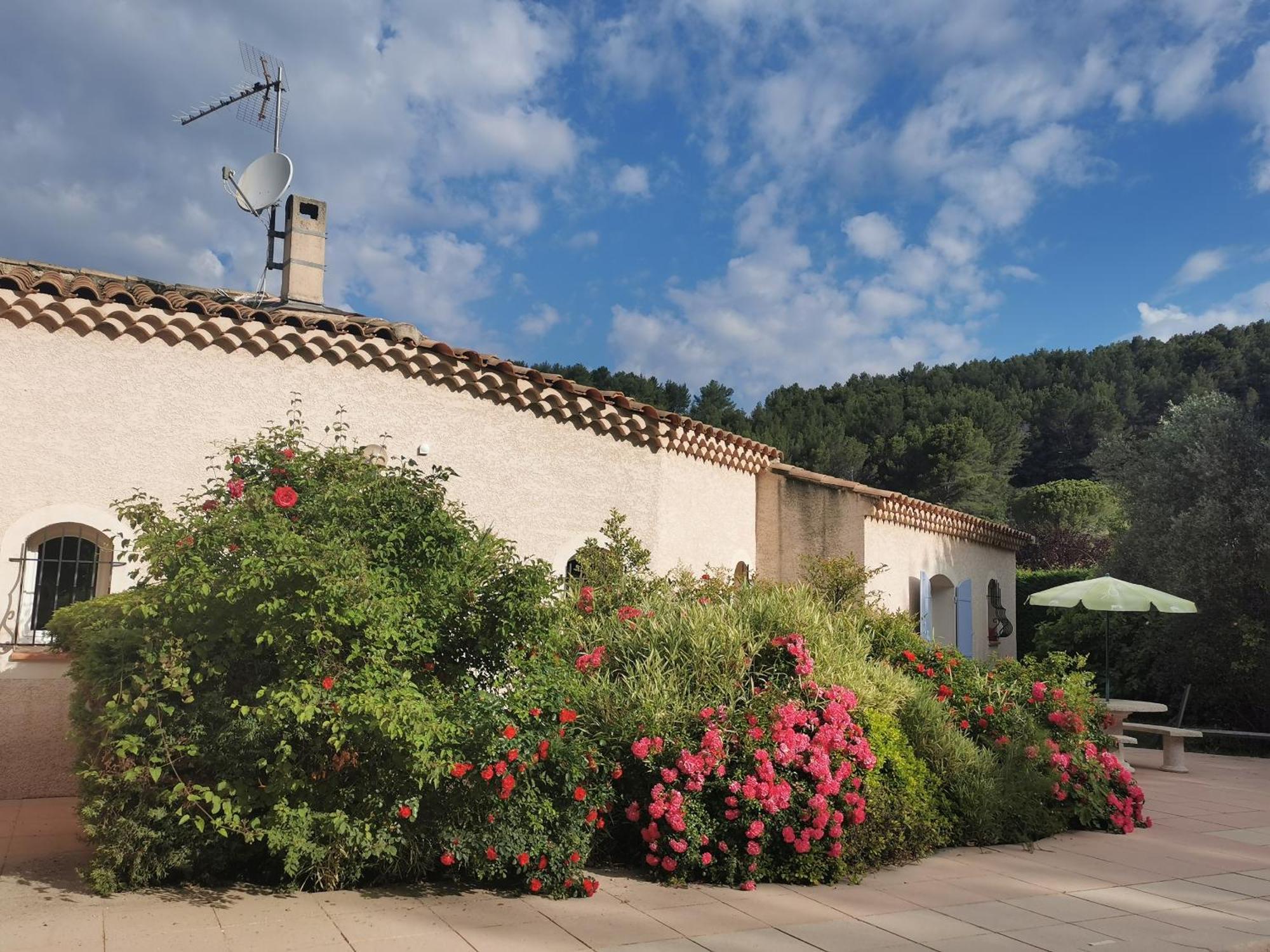 Le Loriot Villa Auriol Екстериор снимка