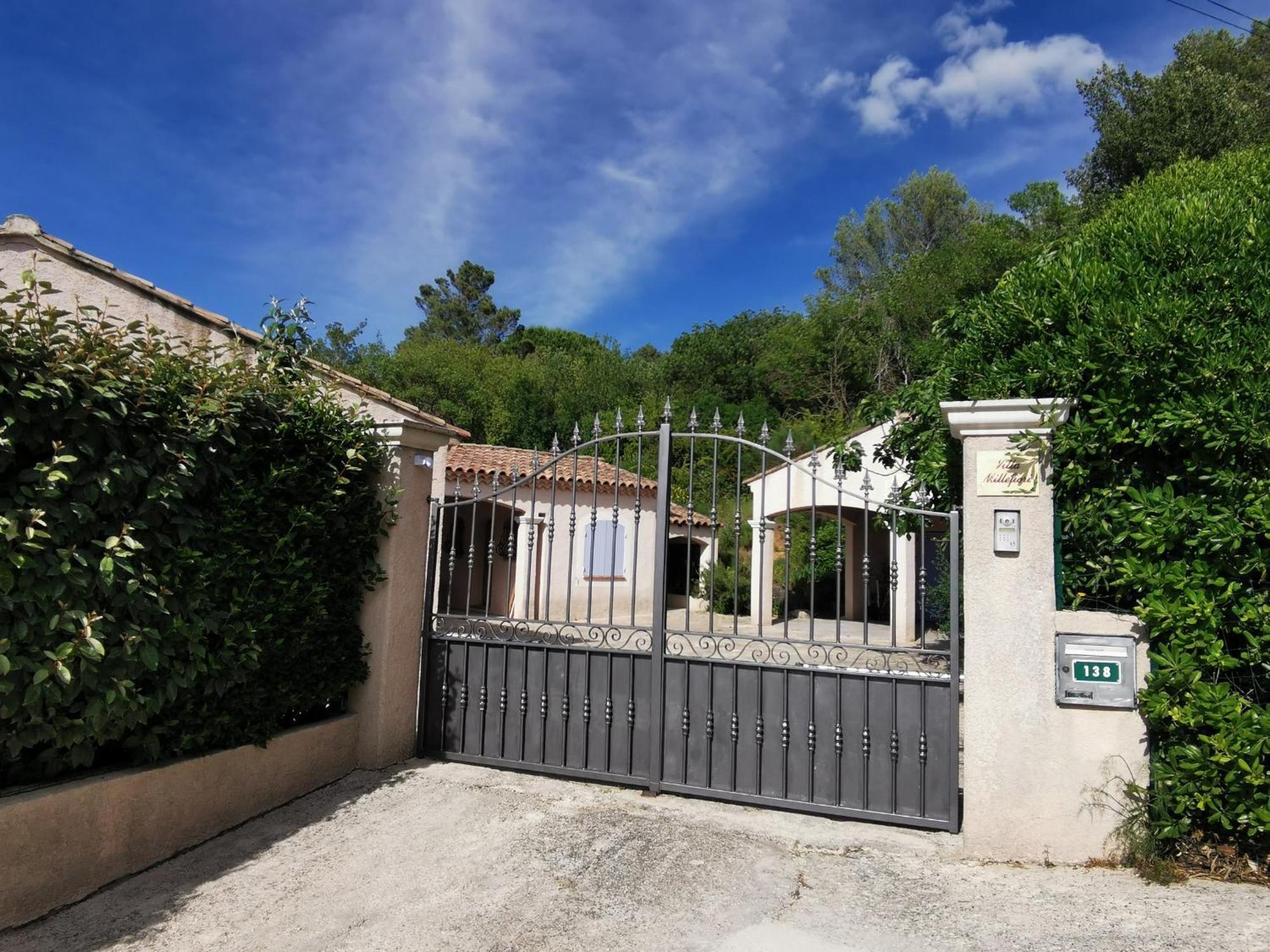 Le Loriot Villa Auriol Екстериор снимка