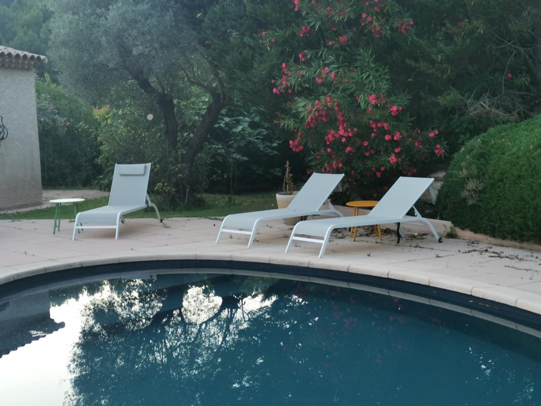 Le Loriot Villa Auriol Екстериор снимка